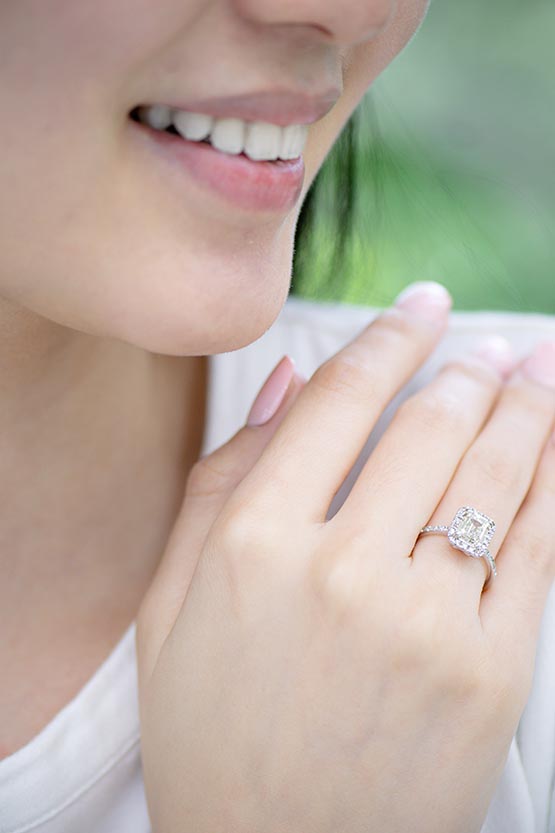 How to Choose An Engagement Ring Diamond – John Atencio